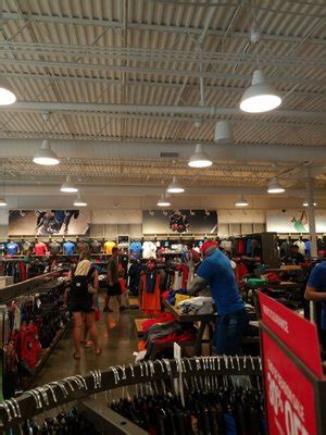 under armour chesterfield mo.